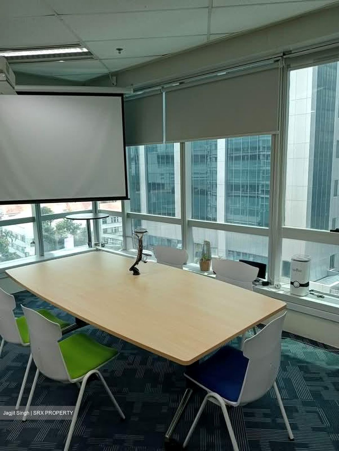 Sunshine Plaza (D7), Office #605324181